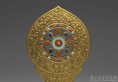 图片[2]-Gilt porcelain monstrance with the Wheel of the Law/ Dharmachakra in fencai painted enamels, Qing dynasty,  Jiaqing reign (1796-1820)-China Archive